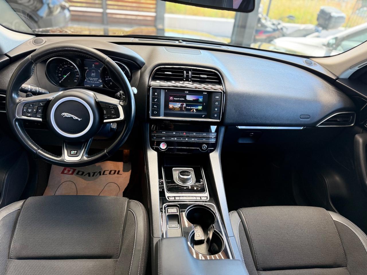 Jaguar F-Pace 2.0 D 180 CV AWD R-Sport motore nuovo