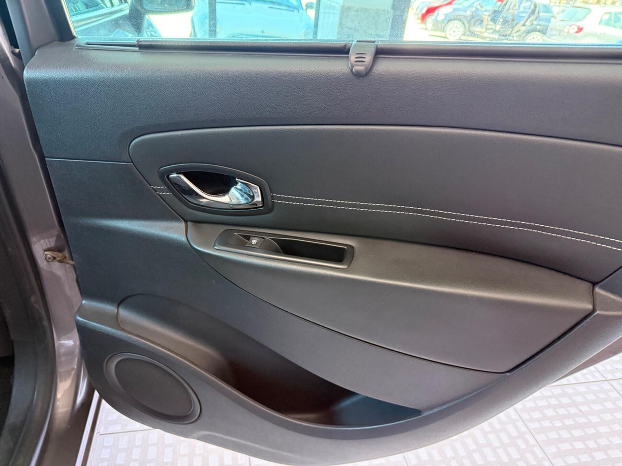 Renault Scenic Scénic XMod 1.5 dCi 110CV EDC Live