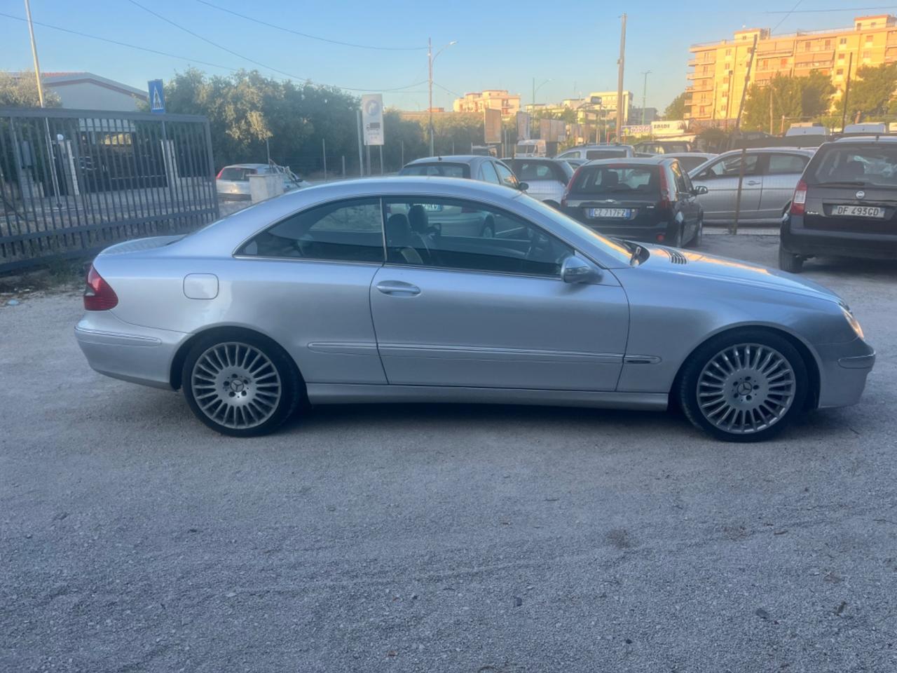Mercedes-benz CLK 220 CDI cat Avantgarde