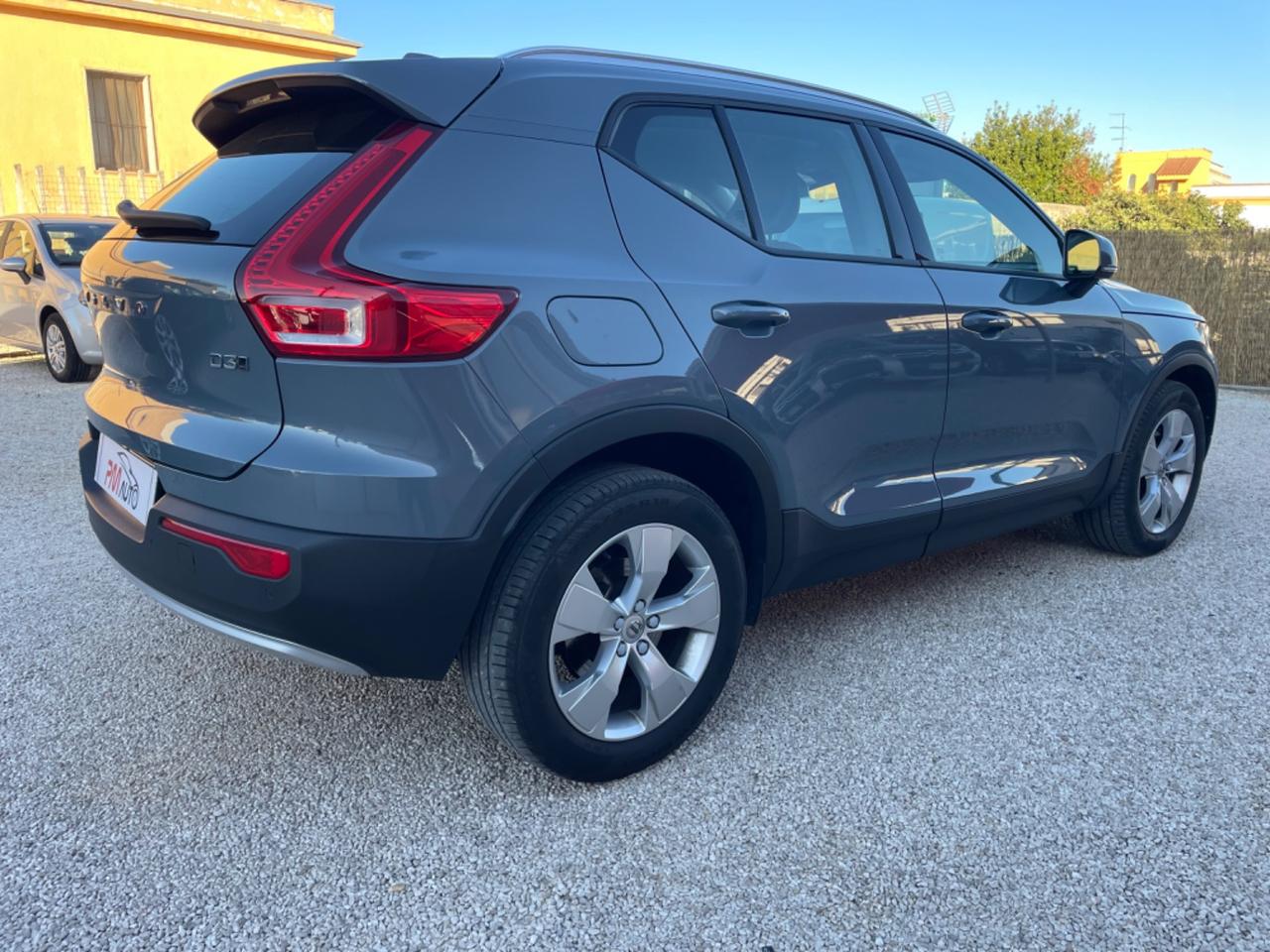 Volvo XC40 D3 AWD Momentum