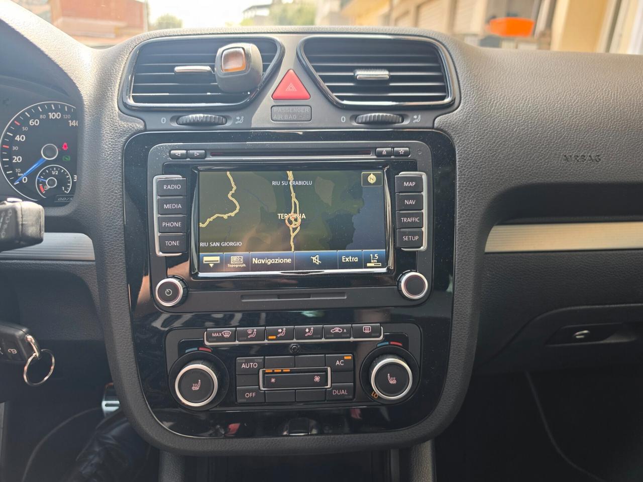 Volkswagen Scirocco R 2.0 TSI 265CV
