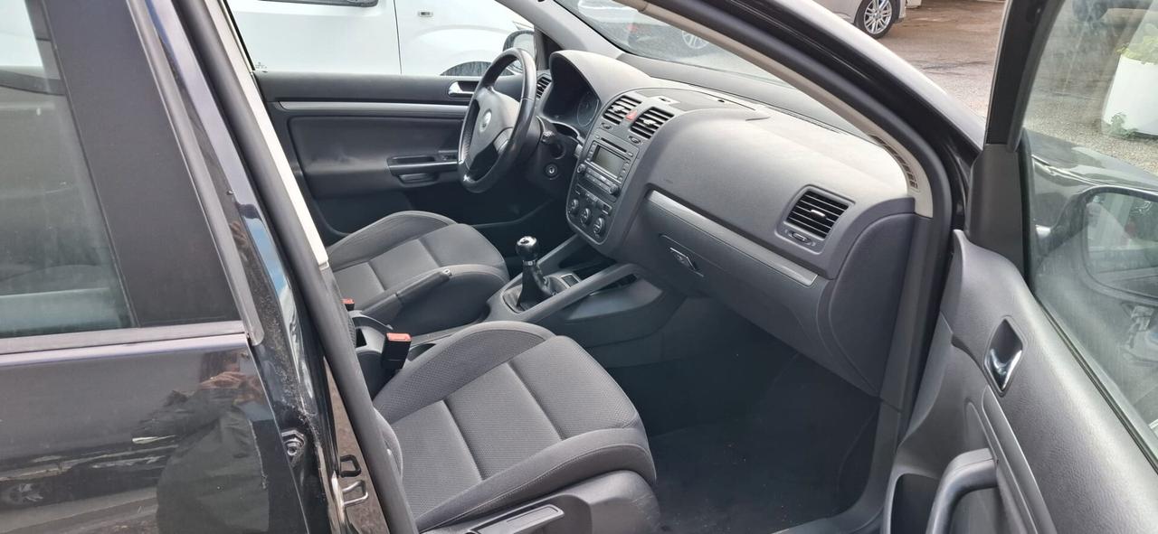 Volkswagen Golf 2.0 16V TDI 5p. Sportline