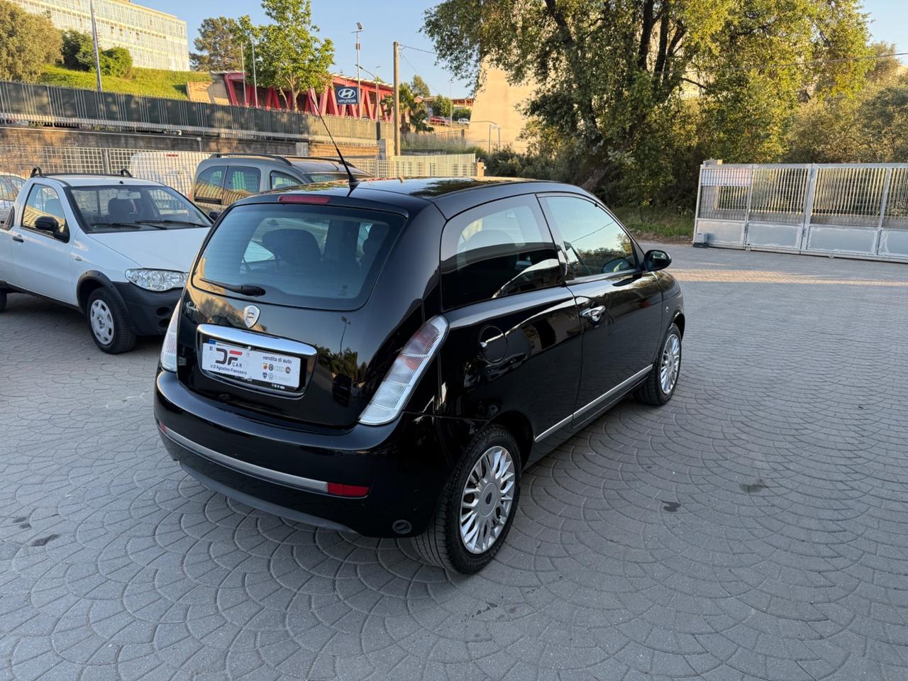 Lancia Ypsilon 1.2 GPL