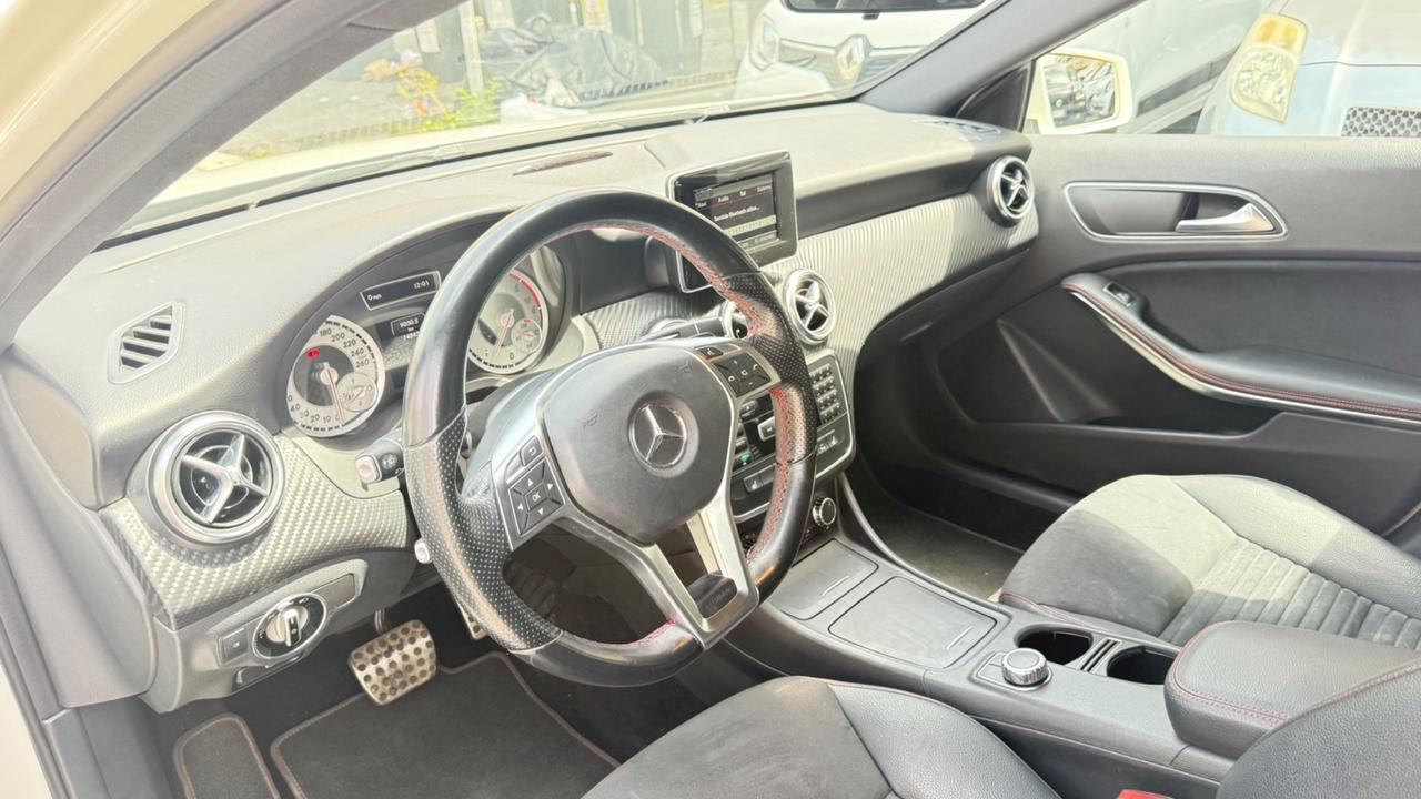 Mercedes-benz A 200 d Automatic Premium LED PDC ALCANTARA NAVI BLUETOOTH