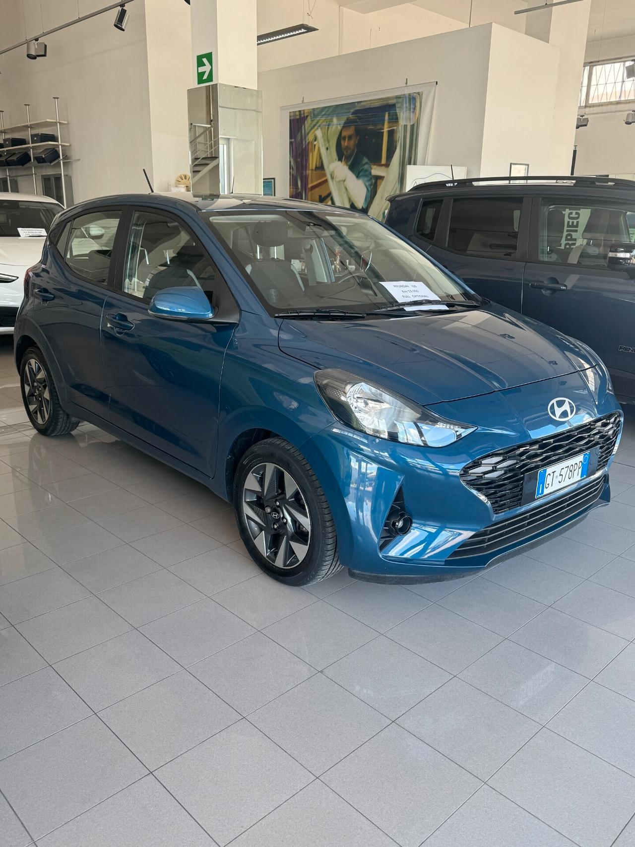 HYUNDAI i10 - FULL OPRIONAL 1.0 MPI Connectline