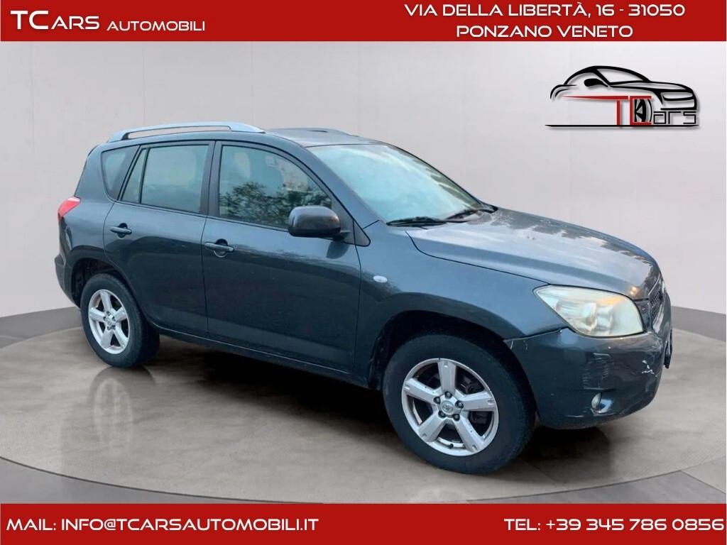 TOYOTA RAV4 2.2 DIESEL - GARANZIA TCARS - NEOPAT.