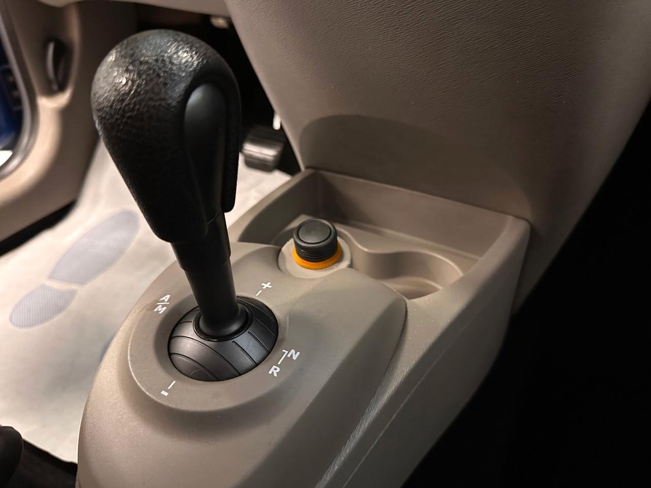 RENAULT TWINGO 1.2 BENZINA AUTOMATICA