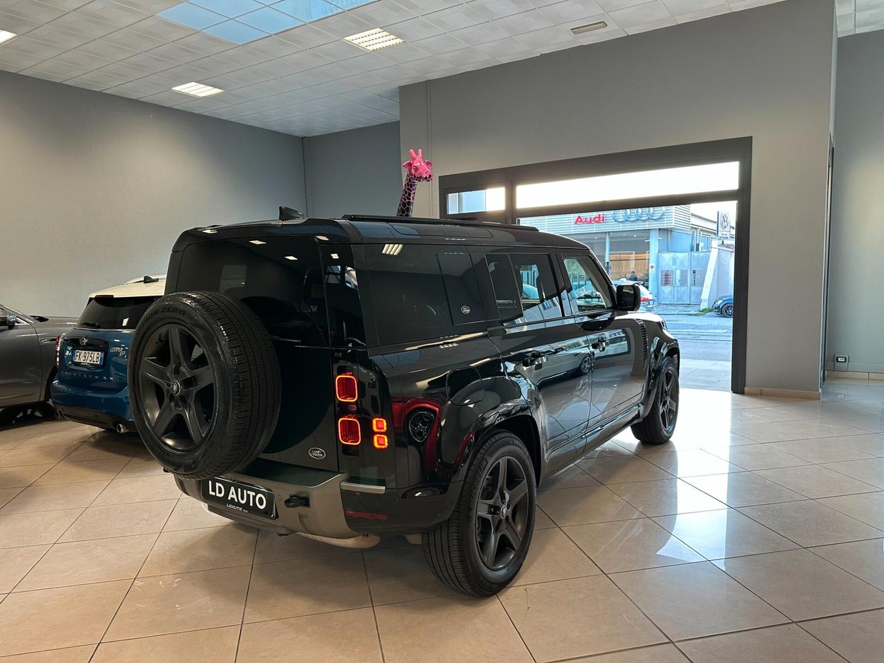 Land Rover Defender 110 3.0D I6 200 CV AWD Auto X-Dynamic SE GANCIO TRAINO