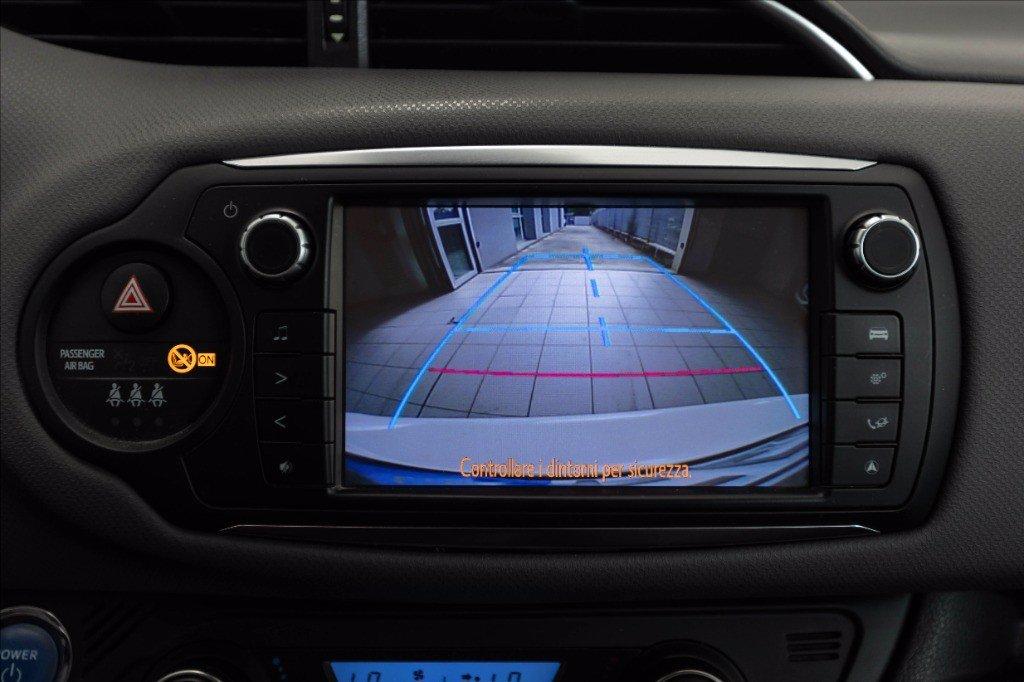 TOYOTA Yaris 5p 1.5h Active my16 del 2016