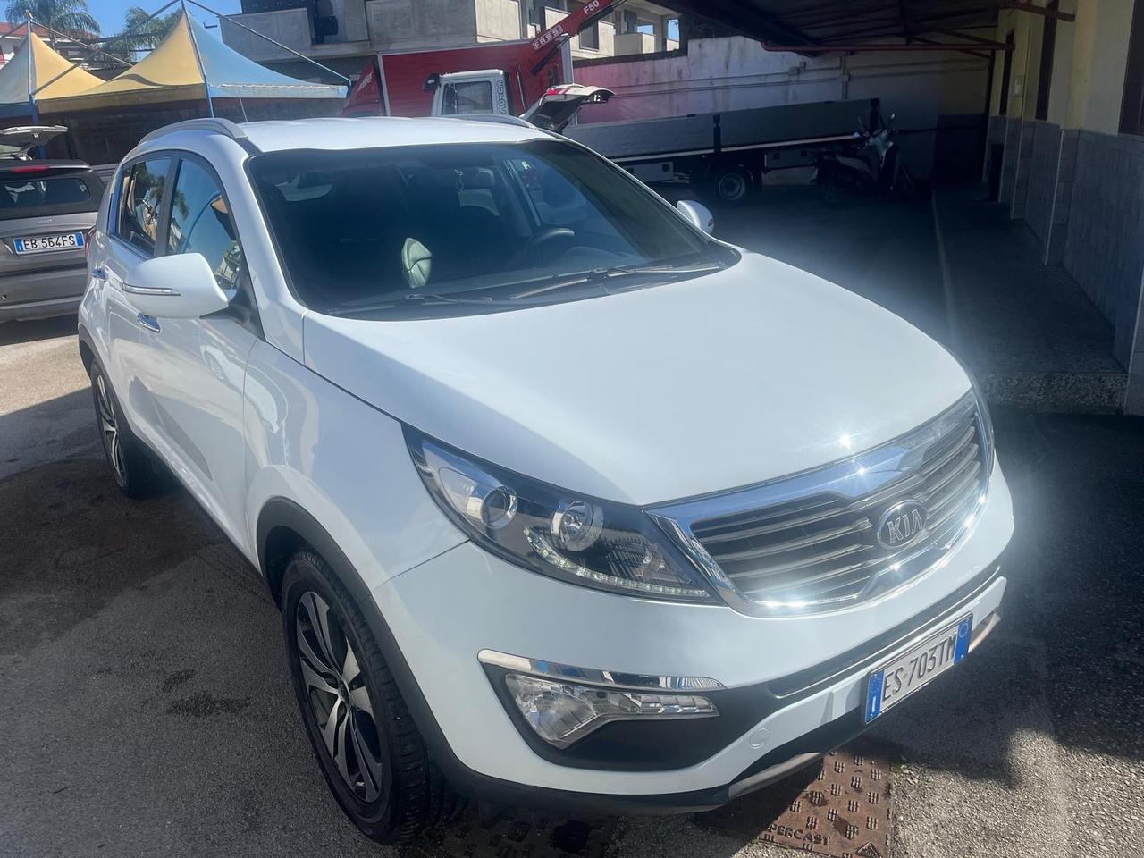 Kia Sportage 1.7 crdi-full-km 100000-2013