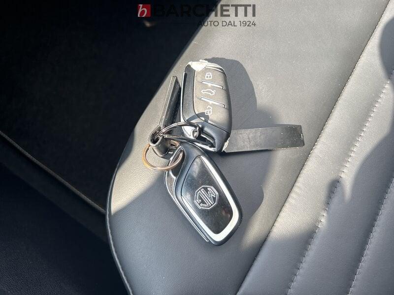 MG EHS PLUG-IN HYBRID EXCLUSIVE