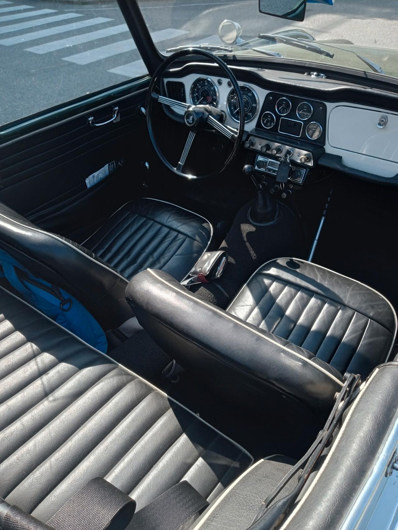 Triumph TR4 VEICOLO ISCRITTO ASI ORO