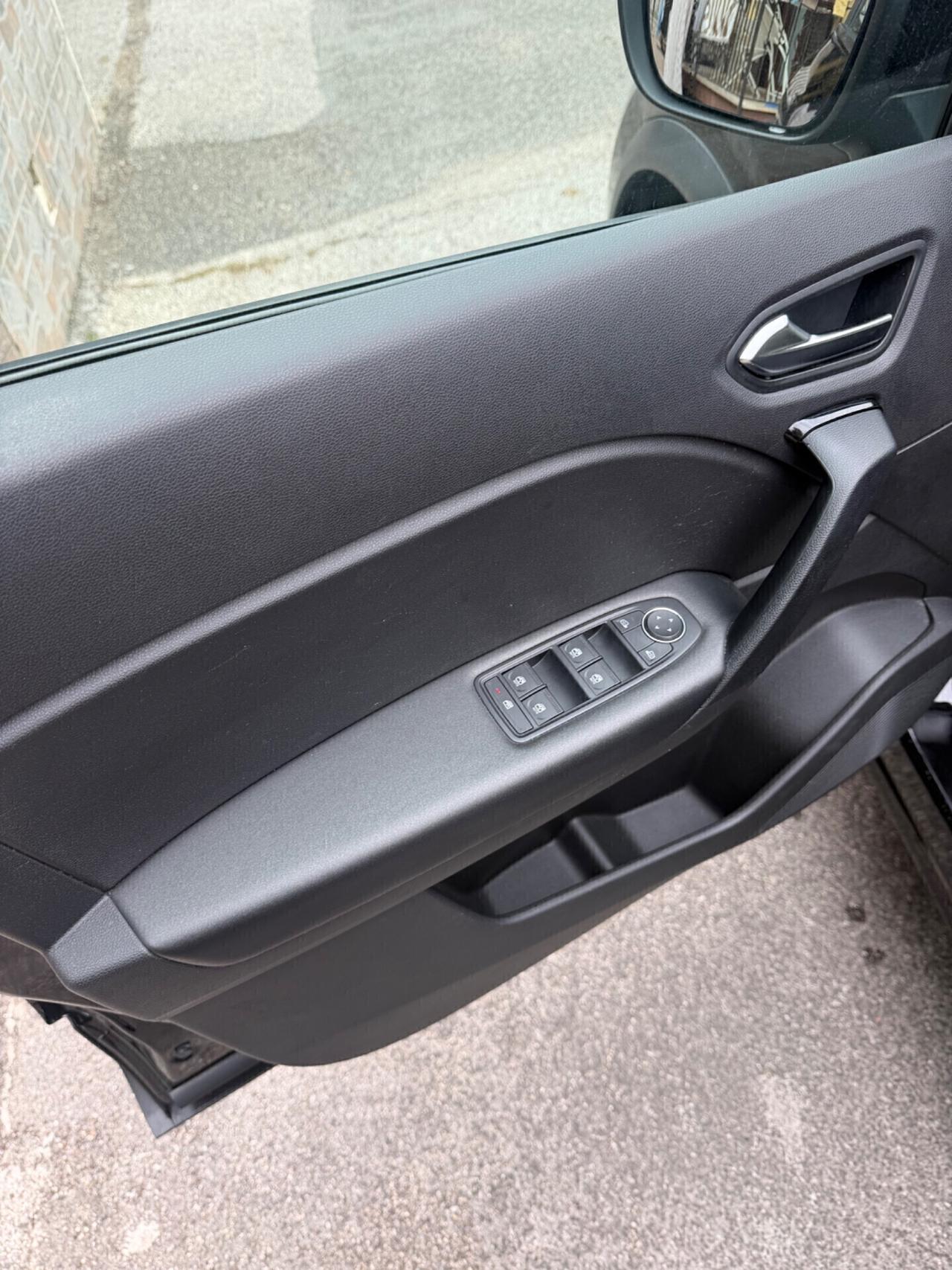 Renault Captur Mild Hybrid 140 CV Techno