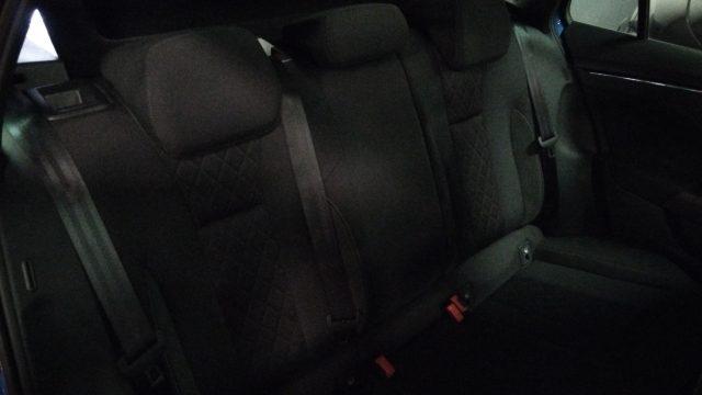 SKODA Kamiq 1.5 TSI DSG Style TETTO 18" DARK SHADE