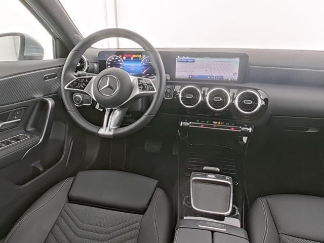 MERCEDES-BENZ A 180 Automatic Progressive Advanced
