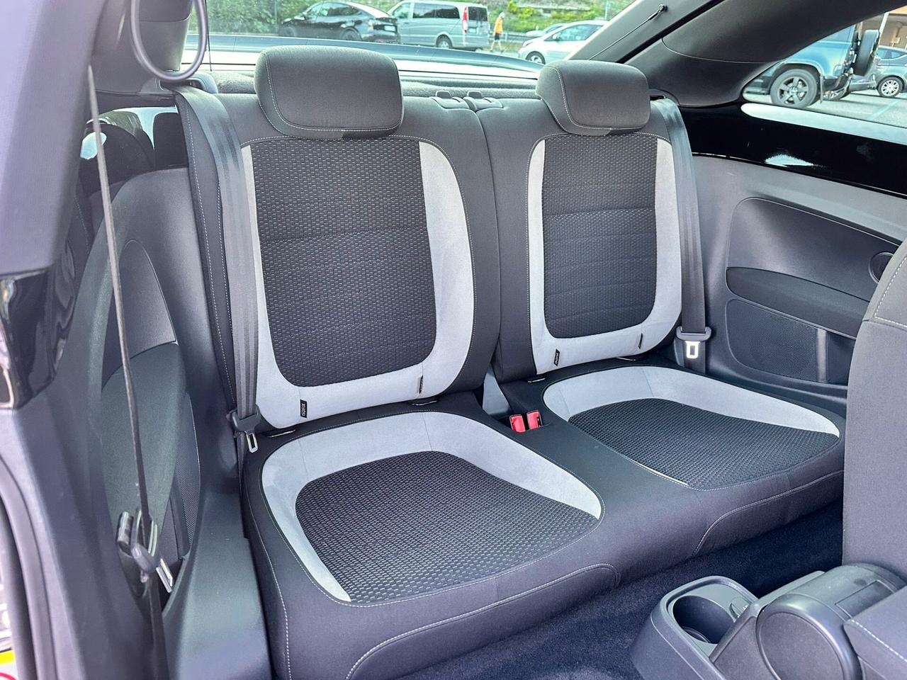 Volkswagen Maggiolino 2.0 TSI DSG Sport Rline BlueMotion Technology
