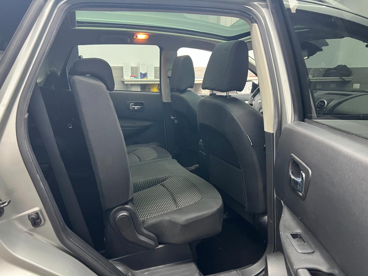 Nissan Qashqai+2 2.0 16V 4WD Tekna
