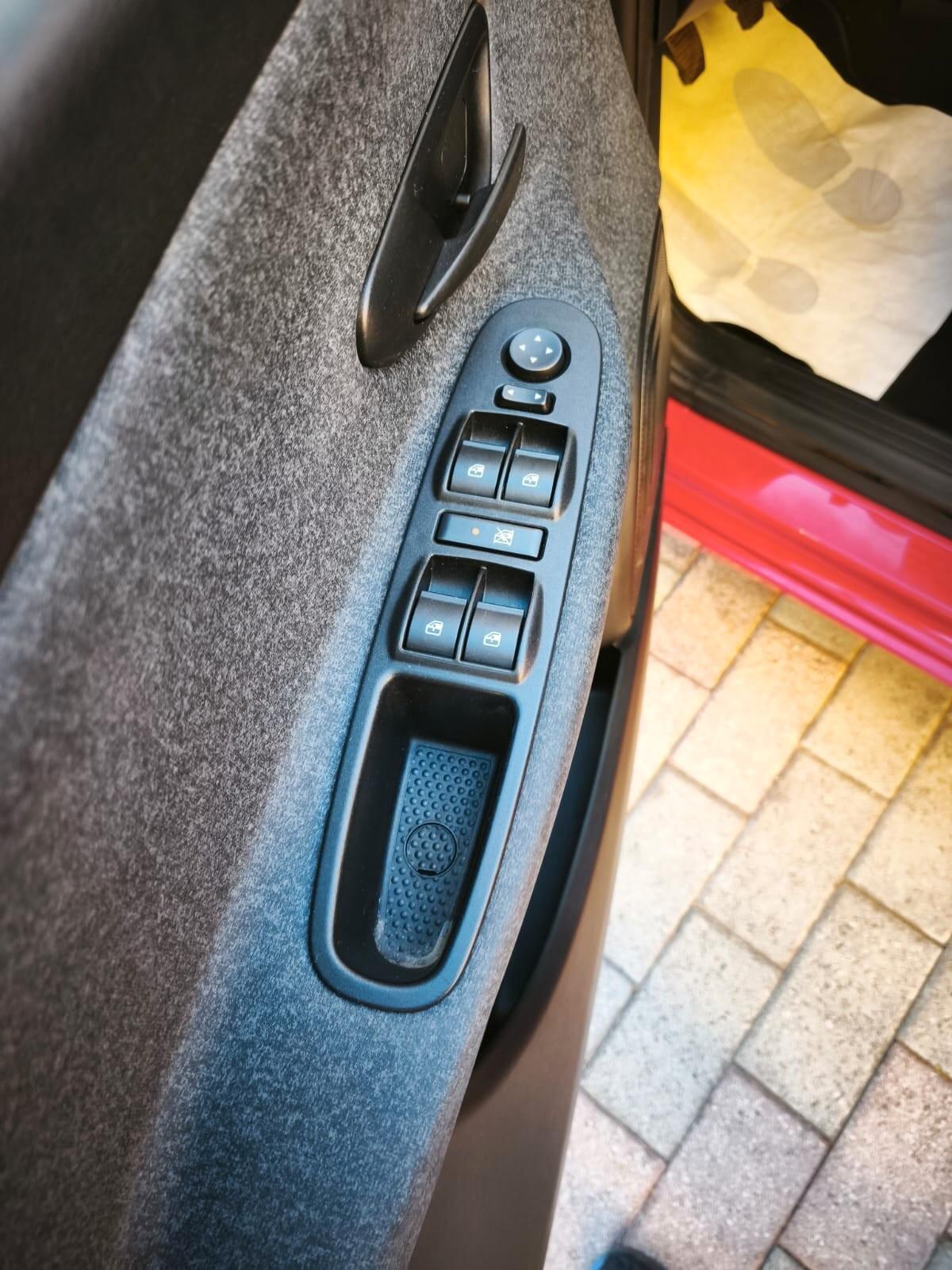 Lancia Ypsilon 1.2 69 CV 5 porte S&S Elefantino Blu