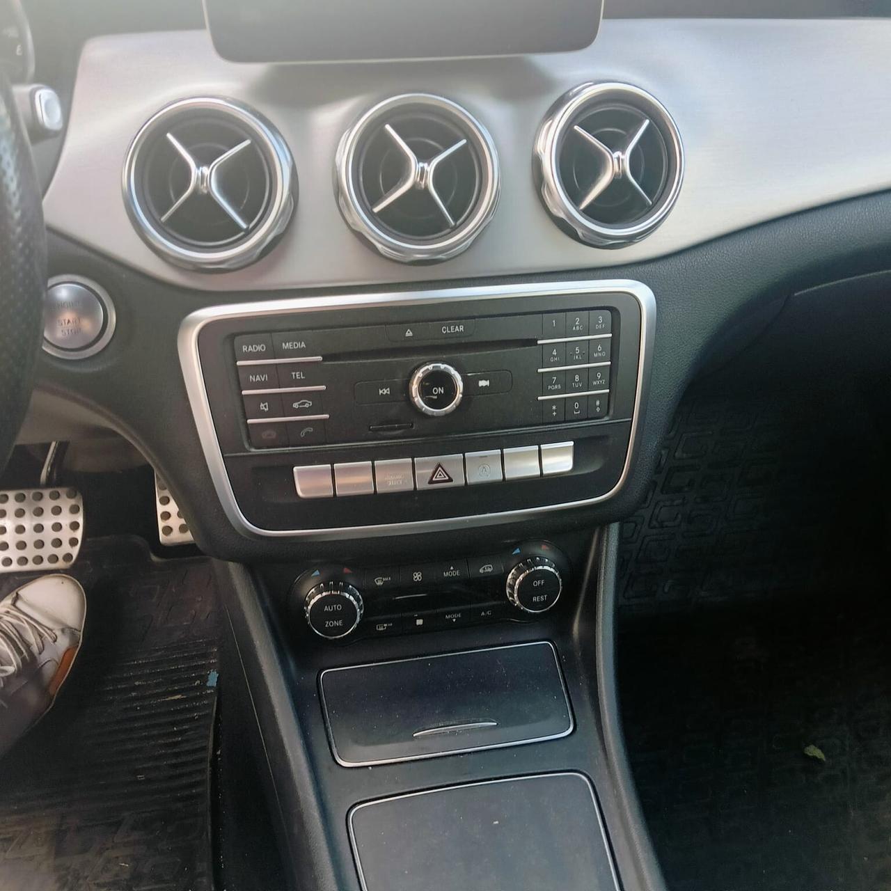 Mercedes-benz GLA 200 d Sport