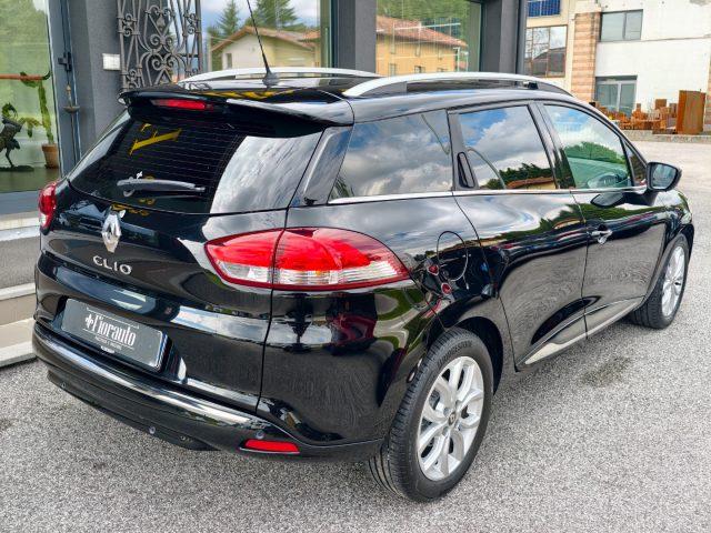 RENAULT Clio Sporter TCe 12V 75 CV Moschino Zen