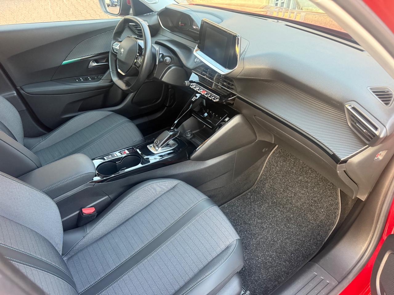 Peugeot 2008 1.2 puretech EAT8 Allure Pack COME NUOVA
