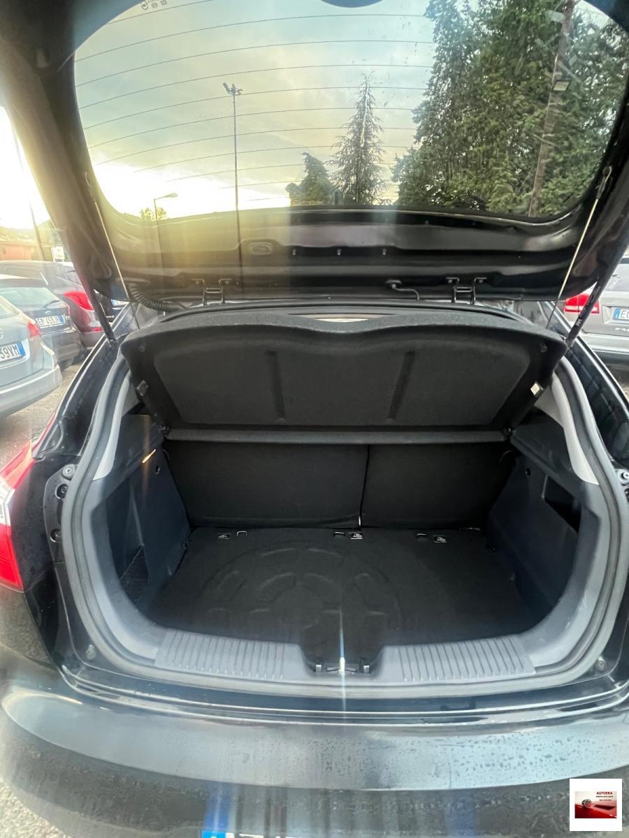 KIA - Rio - 1.1 CRDi WGT 5p. EX PLUS