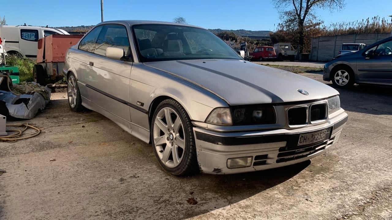 Bmw 318 318is 16V cat Coupé