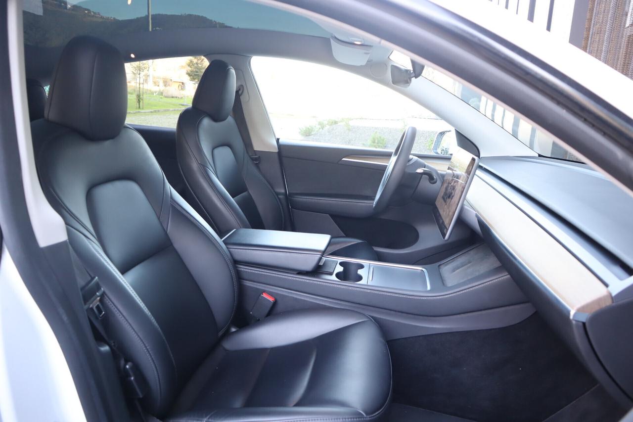 Tesla Model Y 299CV - POMPA DI CALORE - CAMERA
