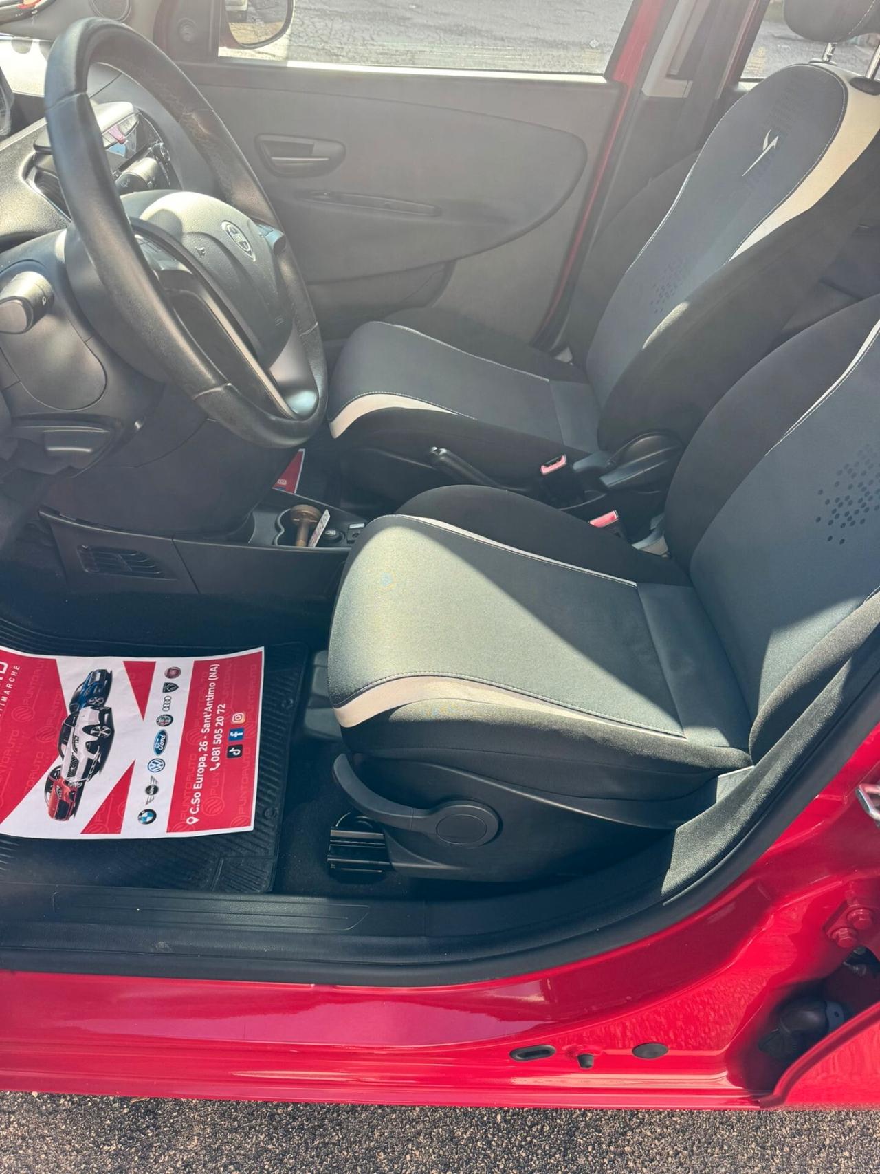 Lancia Ypsilon 1.2 69 CV 5 porte GPL Ecochic Elefantino