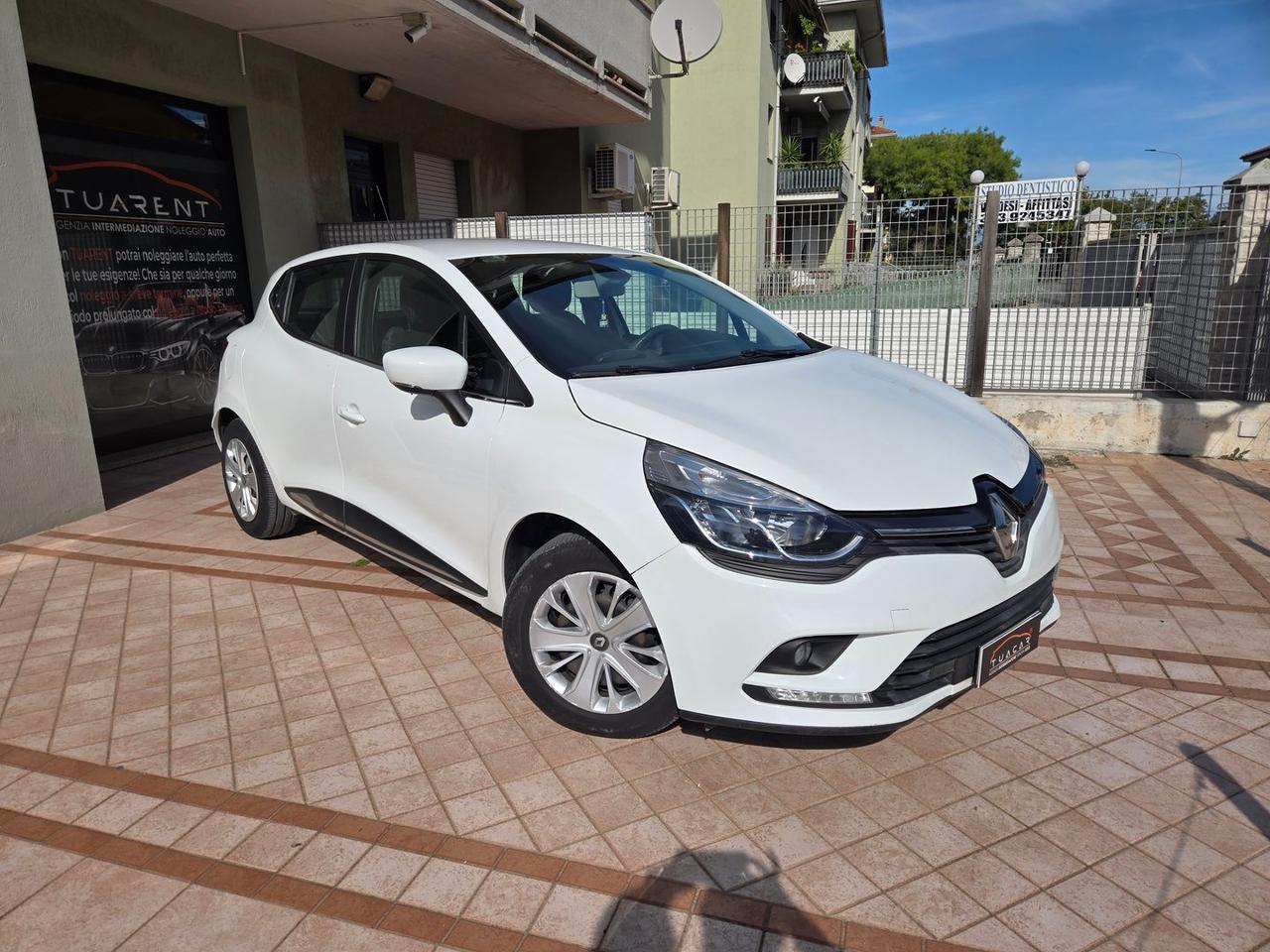 Renault Clio 1.2 16V 75CV Zen #50748