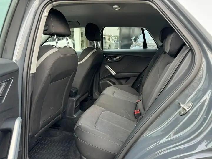 Audi Q2 35 TDI S tronic Business