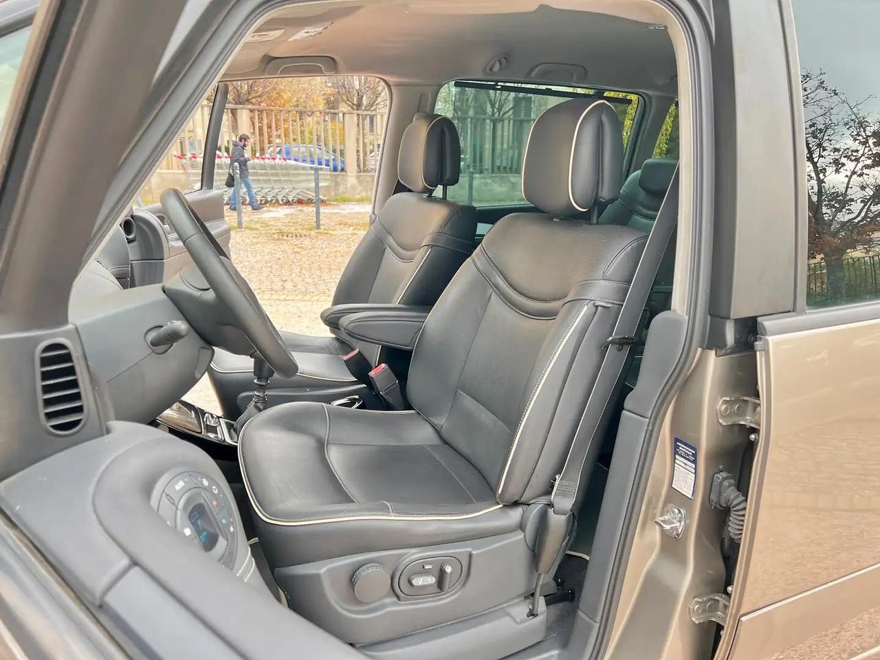 Renault Espace Grand 2.0 dCi 175cv ESM 7Posti Initiale Paris