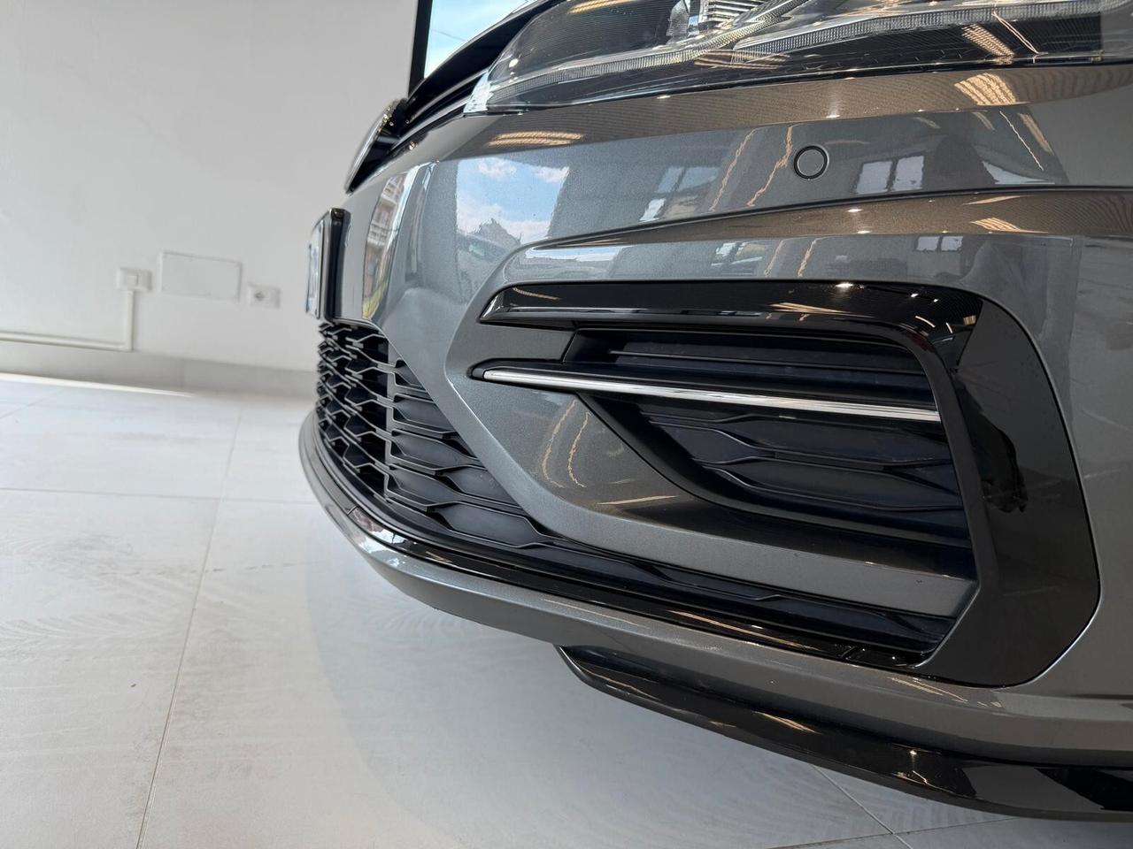 Volkswagen Golf 1.6 TDI R-LINE FULL OPTIONAL