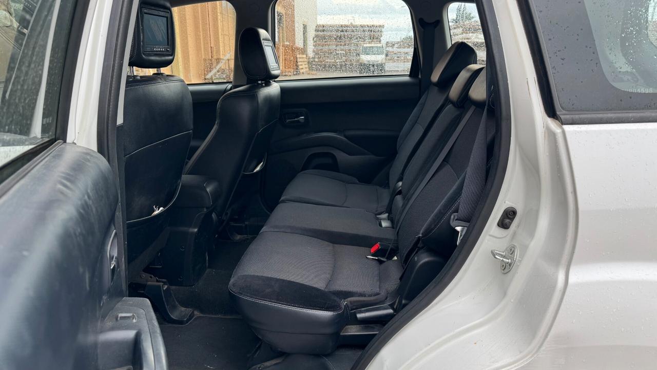 Citroen C-Crosser 2.2 HDi 160CV - 2011