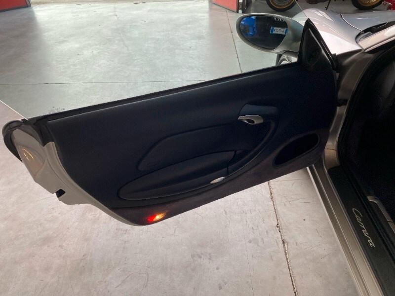 PORSCHE 911 (996) 911 Carrera 4 cat C...