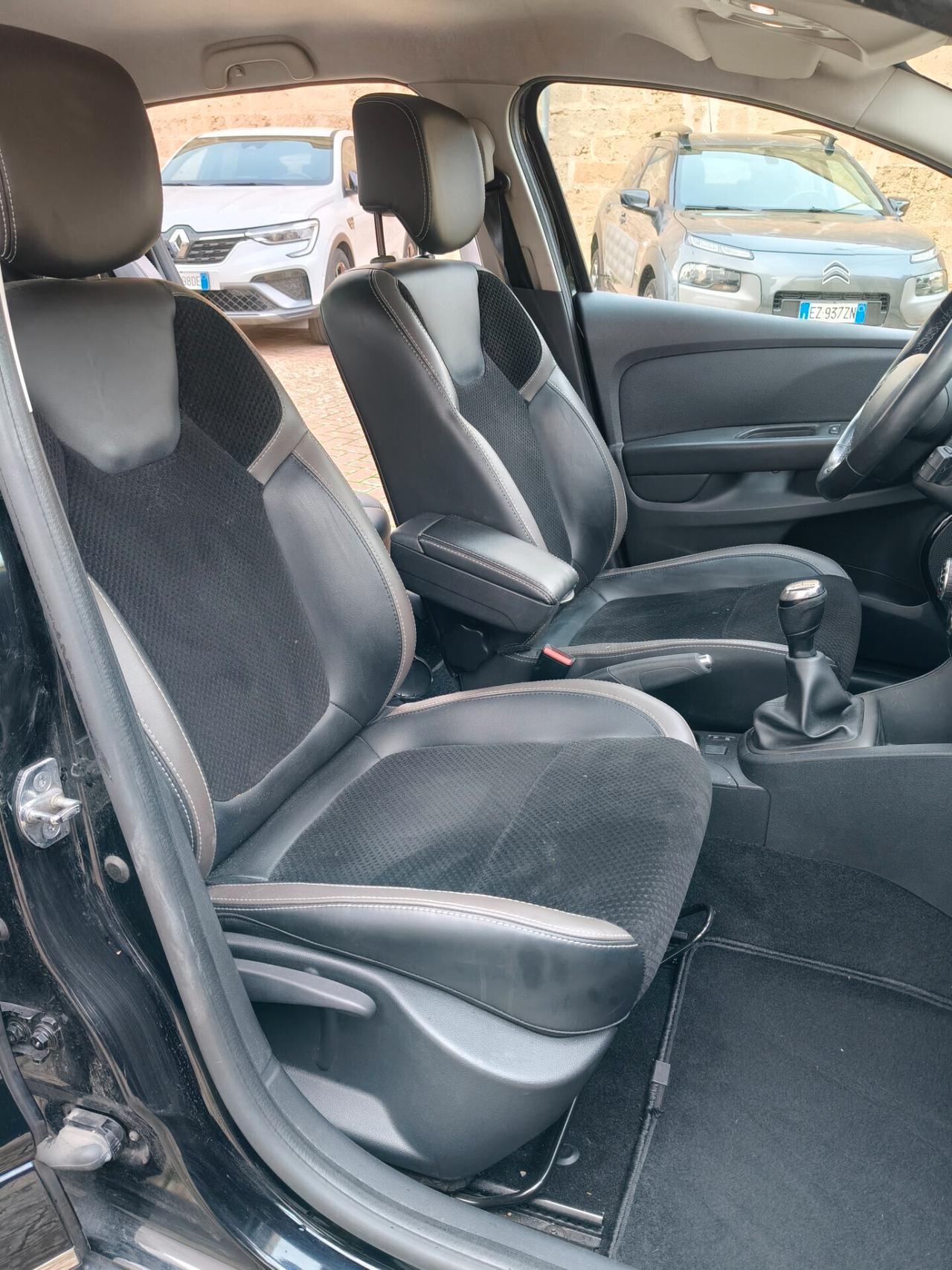 Renault Clio dCi 8V 90CV EDC Start&Stop 5 porte Energy Intens