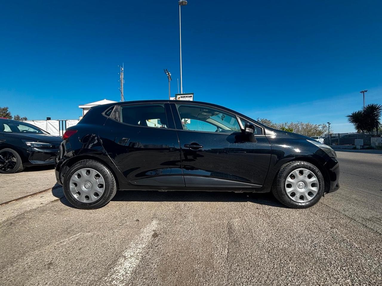 Renault Clio 1.5 dCi 8V 75CV 5 porte Wave
