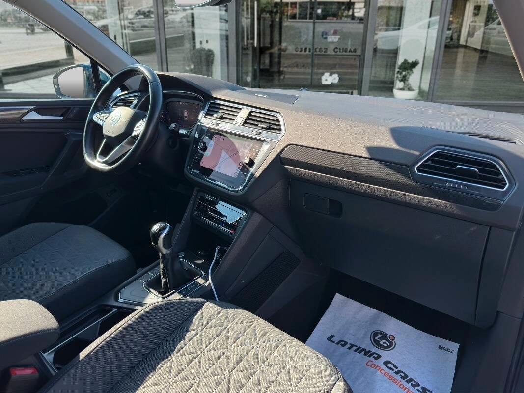 Volkswagen Tiguan 1.5 tsi Life 130cv CON TELECAMERA E CARPLAY
