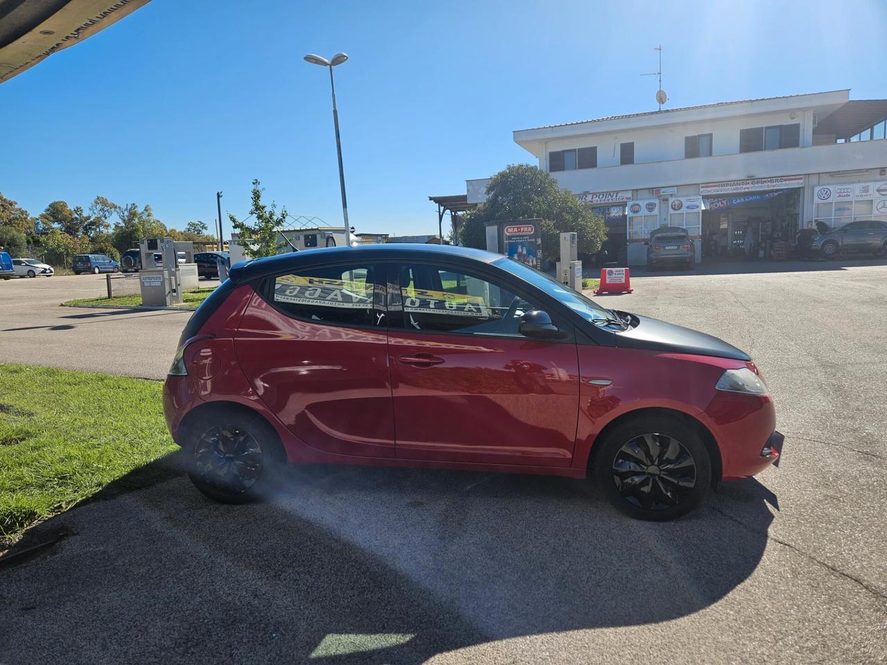 Lancia Ypsilon 1.2 69 CV 5 porte GPL Ecochic Gold