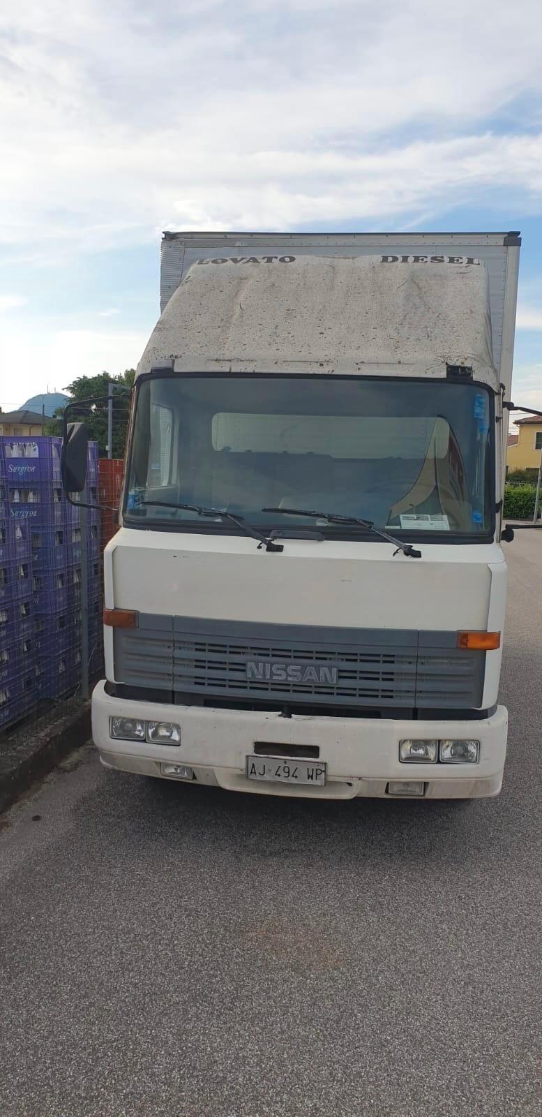 Nissan L-35 L-35.085 3.0 diesel PC-RG Cabinato