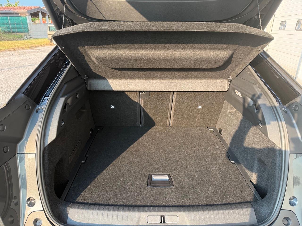 Peugeot 3008 Hybrid 136 e-DCS6 GT