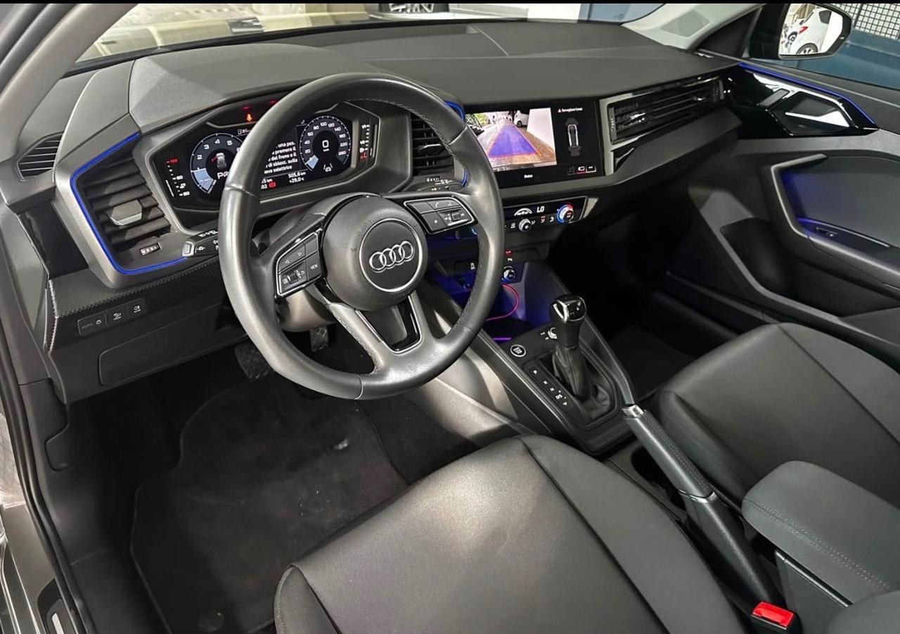 Audi A1 allstreet 30 TFSI S tronic Identity Contrast