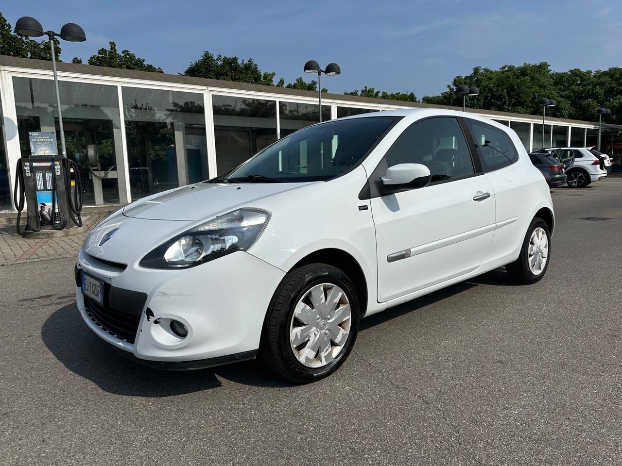 Renault Clio 1.2 16V 3p BENZINA NEOPATENTATI EURO 5