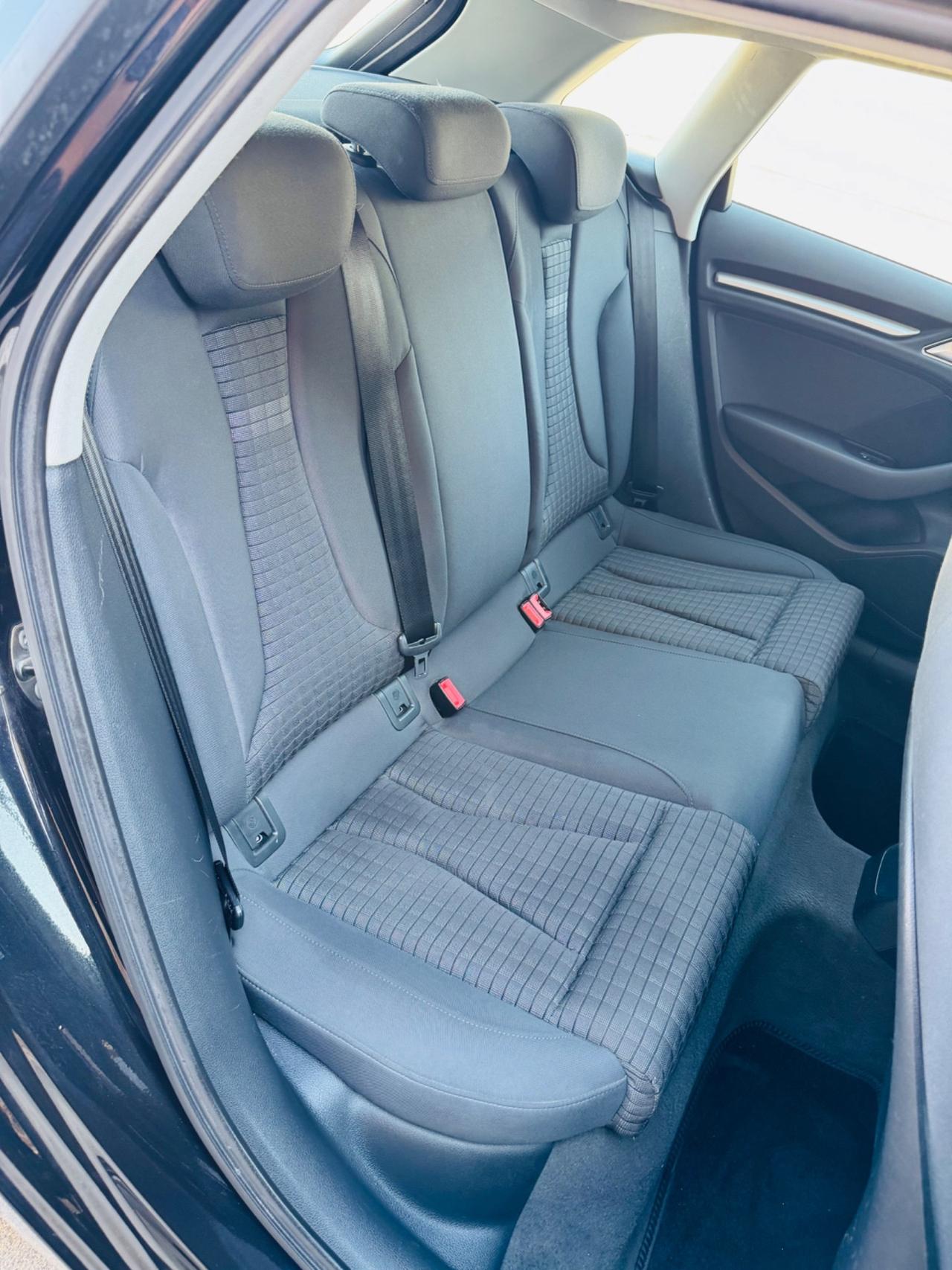 Audi A3 SPB 1.6 TDI clean diesel Business