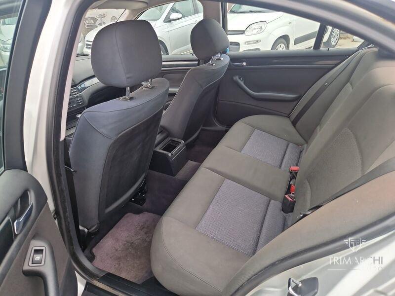 BMW Serie 3 320d turbodiesel cat 4 porte Eletta