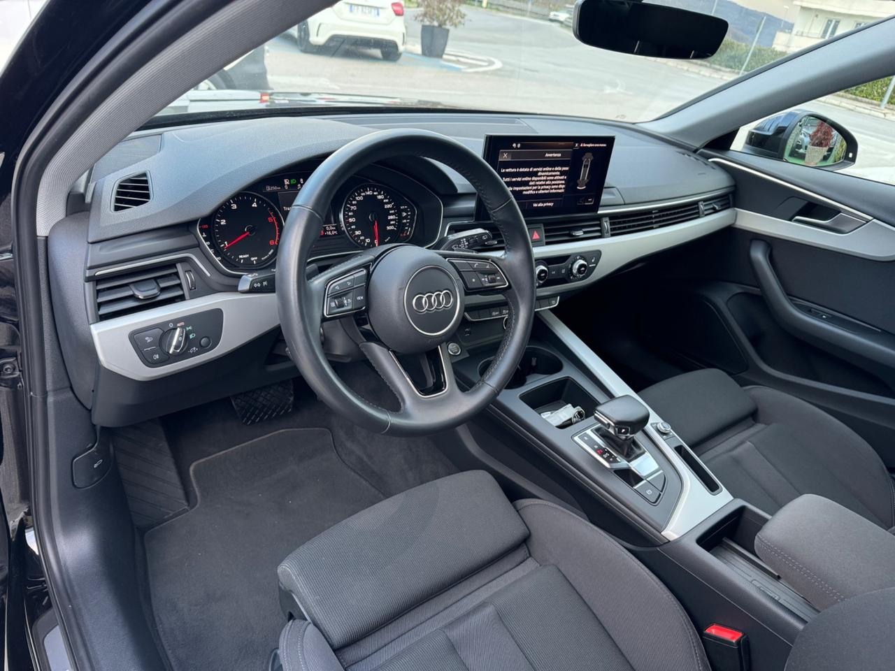 Audi A4 Avant 30 TDI/136 CV S tronic IBR/DIESEL
