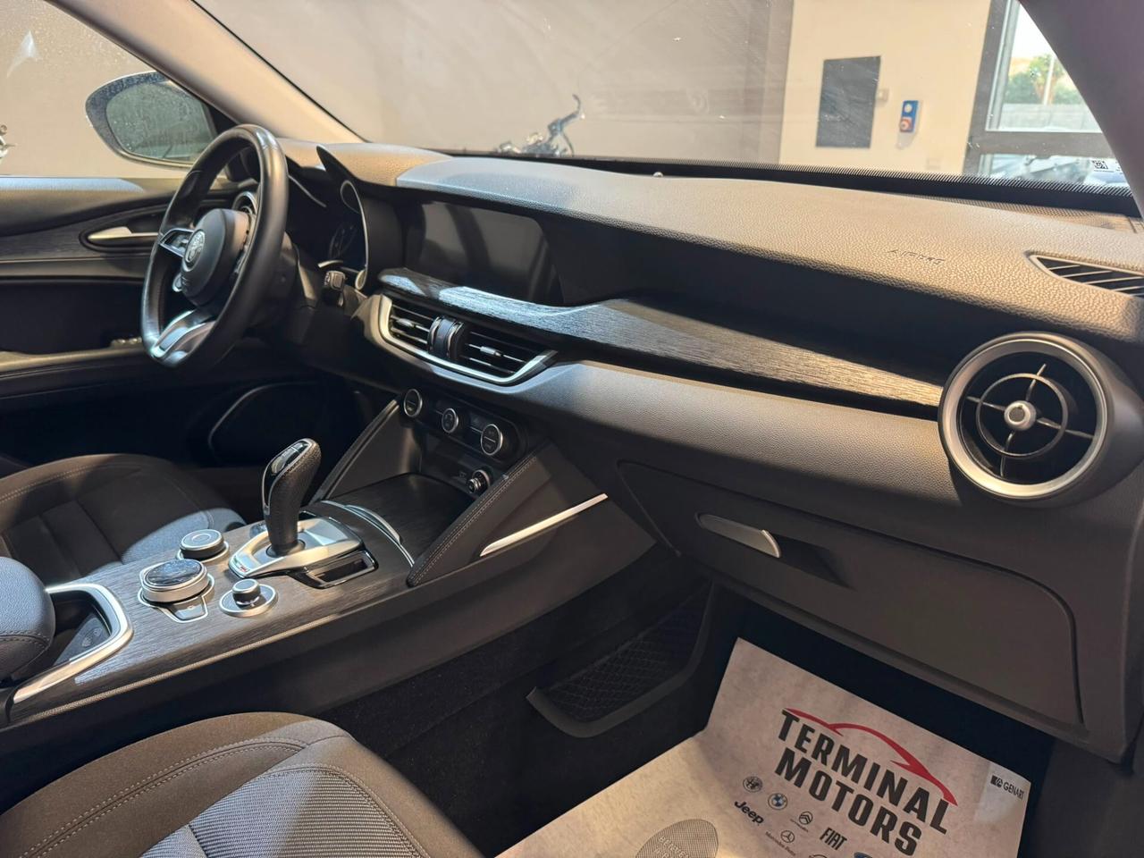 Alfa Romeo Stelvio 2.2 Turbodiesel 190 CV AT8 RWD Business