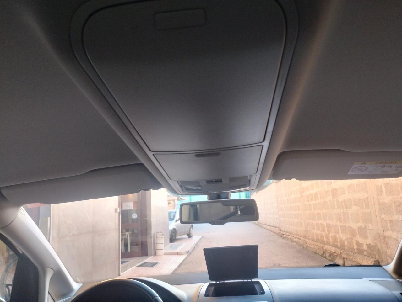 Volkswagen Touran Business 1.6 TDI DSG Comfortline