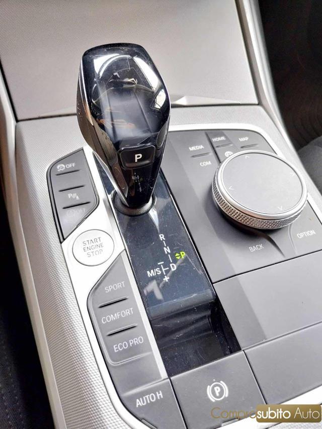 BMW 318 d Touring Luxury