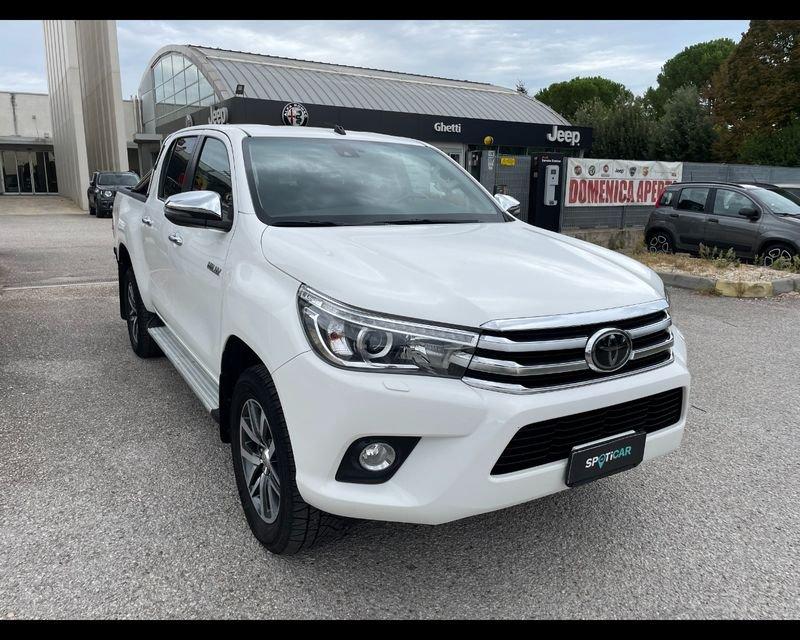 Toyota Hilux 2.4 D-4D 4WD 4 porte Double Cab Lounge